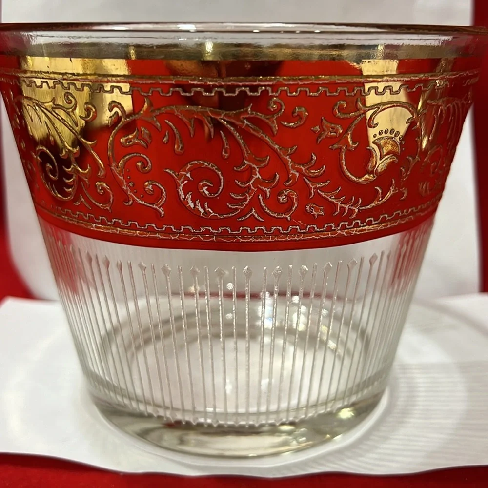 Vintage 1970’s Mid- Century Modern Starlyte Ice Bucket. 6” Wide x 5” Tall. Gold.